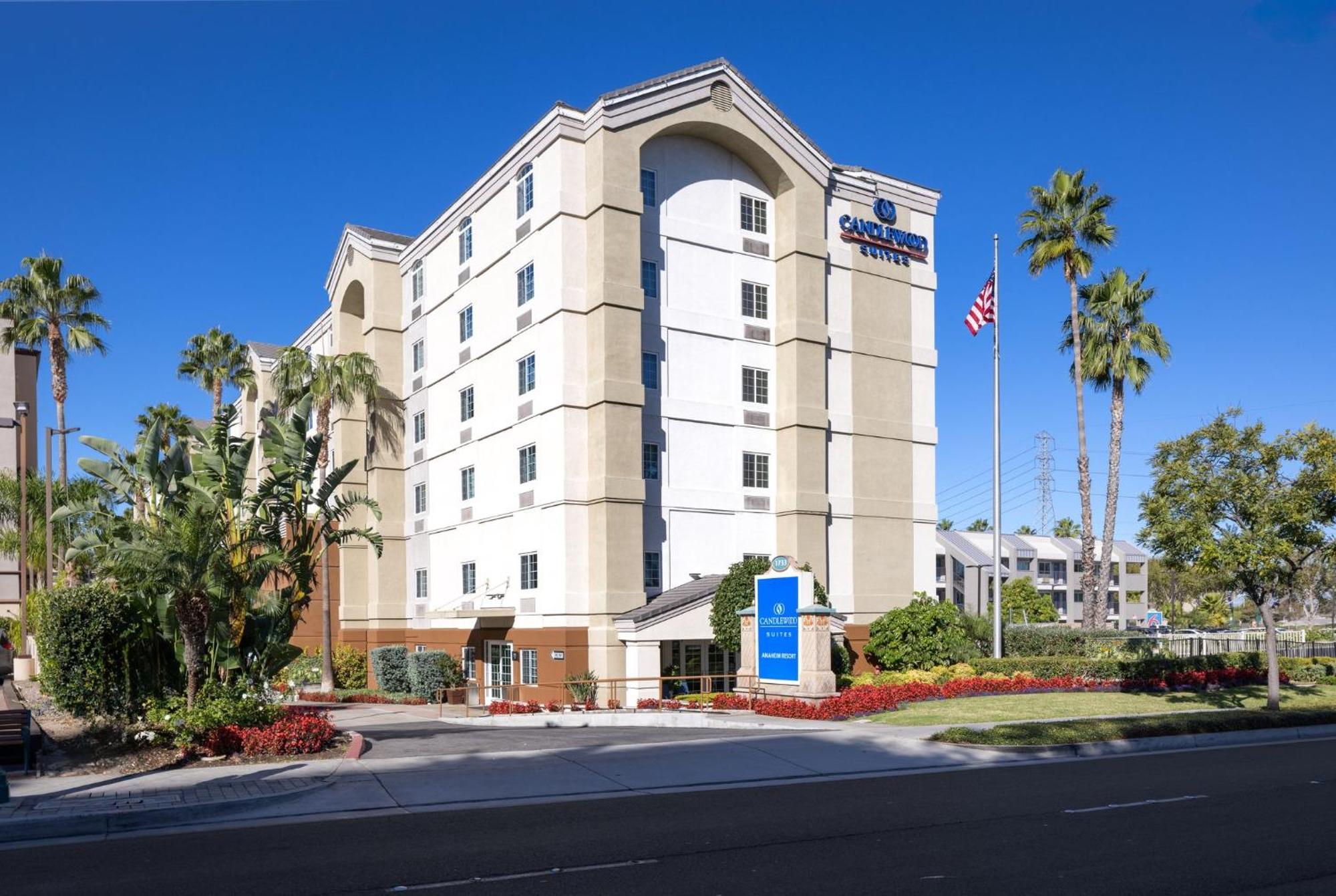 Candlewood Suites Anaheim - Resort Area, An Ihg Hotel Exterior photo